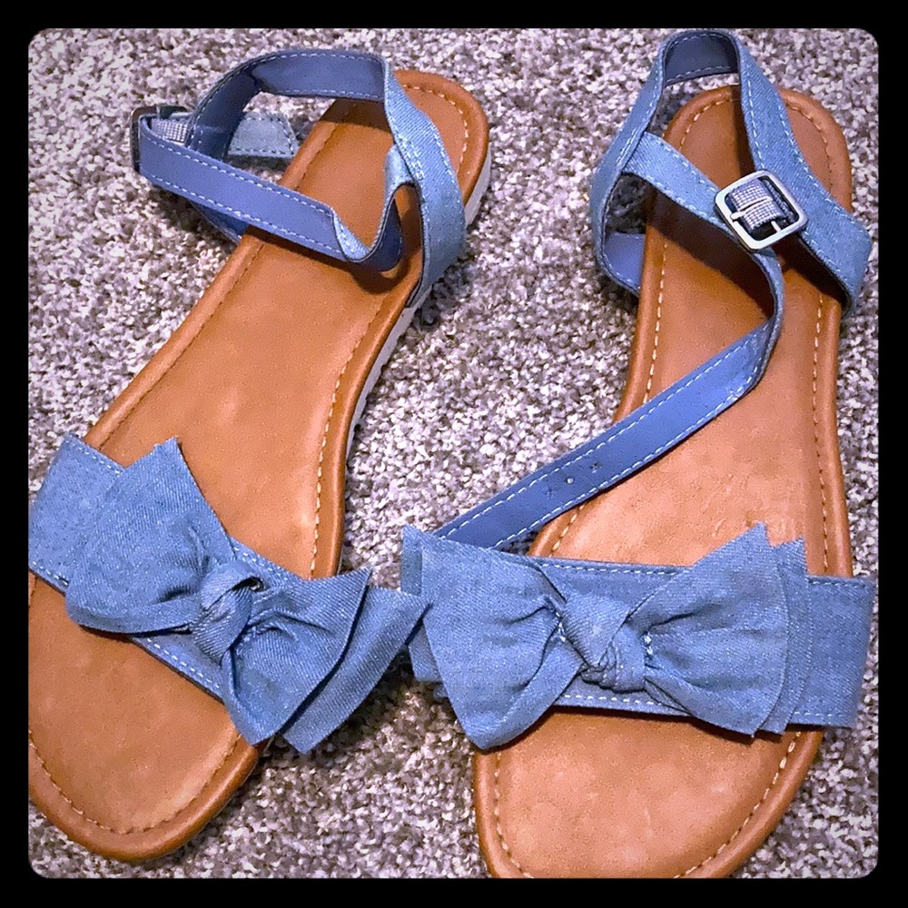 Sandles